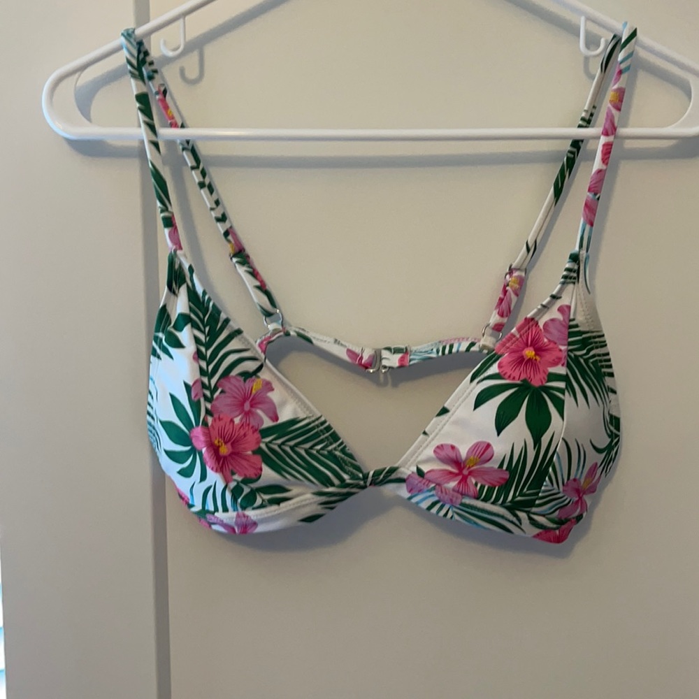 Floral bikini top